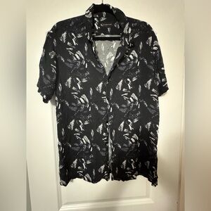 Tailored Athlete - Large Slim fit button up.